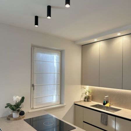 Tenda a pacchetto steccato con sistema no foro 