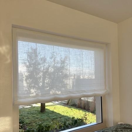 Tenda a pacchetto liscio con binario a soffitto 