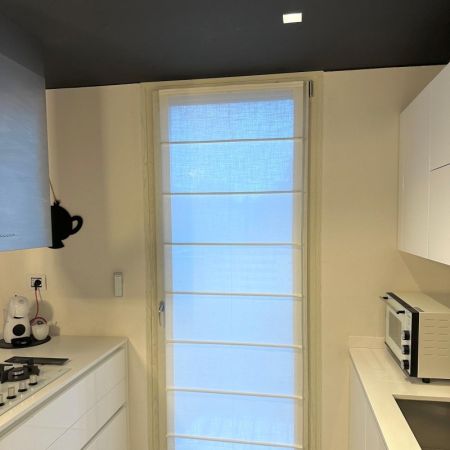 Tende a pacchetto steccato con sistema no foro 