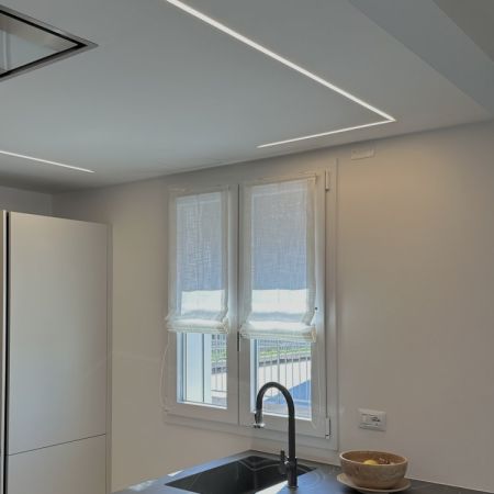 Tende a pacchetto liscio con sistema no foro