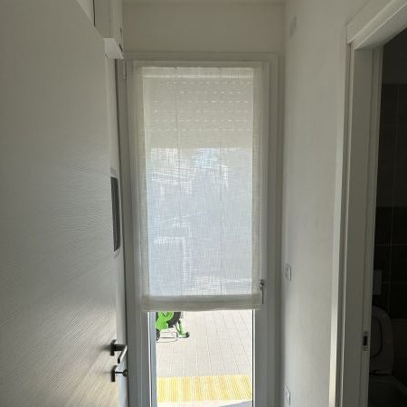 Tende a pacchetto liscio con sistema no foro