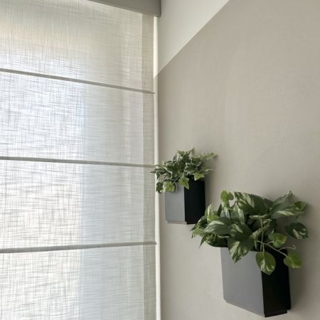 Tende a pacchetto steccato con binario a soffitto